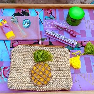 When A Woman Smokes Travel Kit 💨